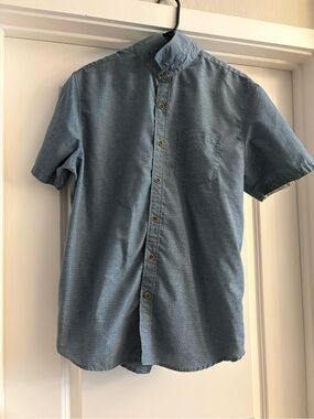 Men's Craft + Flow Short-Sleeve Button-Up Shirt in Dusty Blue